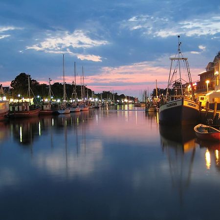 Vormann Jantzen, Direkt Am Leuchtturm Lejlighed Rostock Eksteriør billede